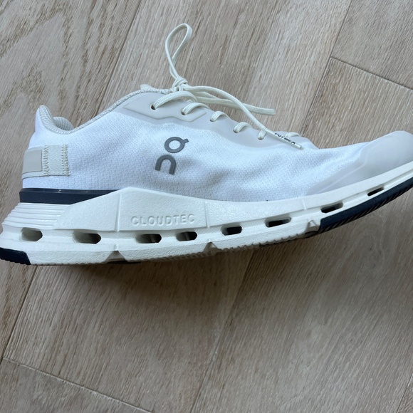 On Running Cloudnova Form Sneakers - Picture 4 of 6